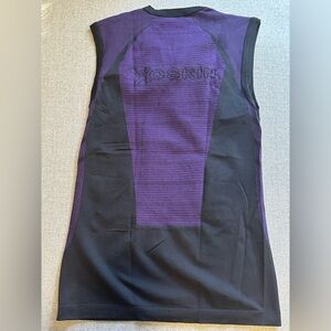 XOSKIN Women Sleeveless base layer, black/purple, size Medium, made in USA, EUC